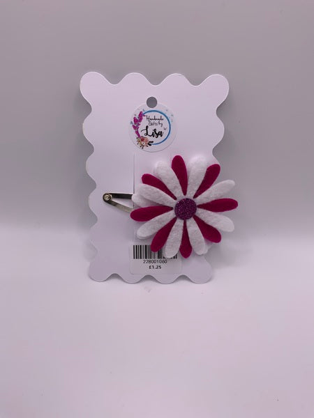 (228) White/Pink Large Flower Clips