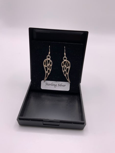 (224) Sterling Silver Outline Wings Earrings