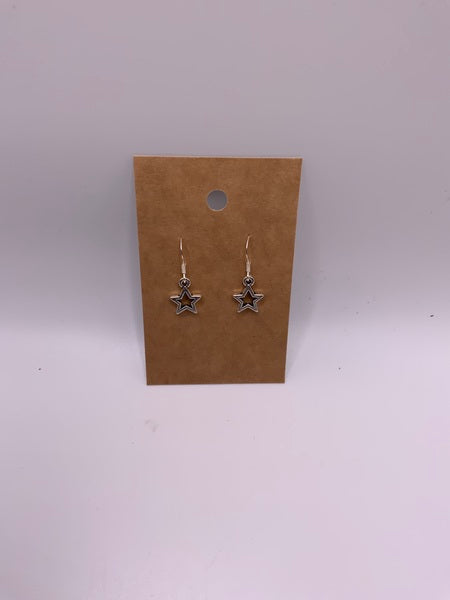 (224) Outline Stars - Sterling Silver Earwires