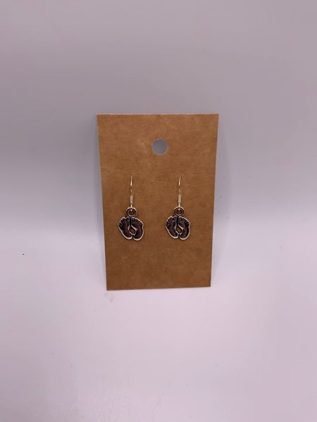 (224) Baby Feet - Sterling Silver Earwires
