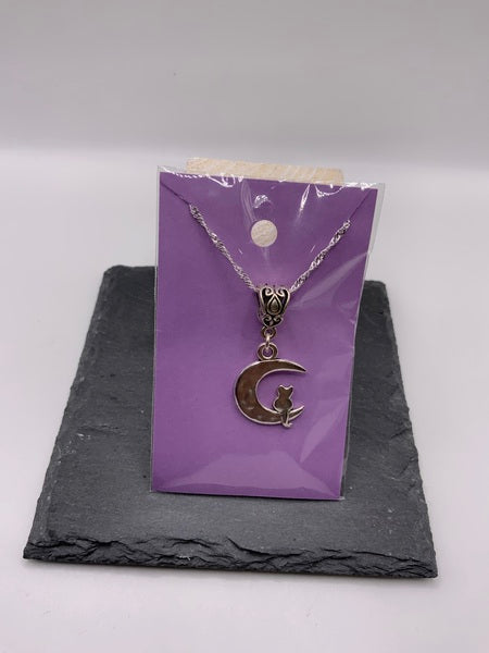 (224) Cat & Moon Necklace