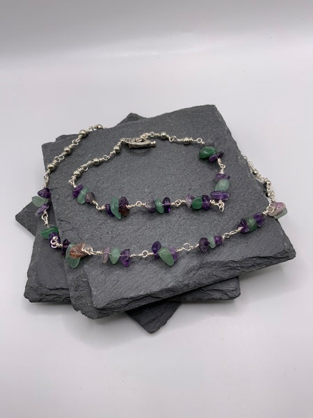 (265) Necklace and Bracelet Set