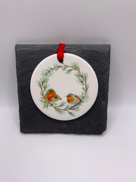 (223) Robins Wreath Ceramic Circle