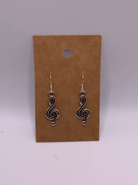 (224) Treble Clef - Sterling Silver Earwires
