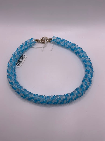 (132) Beaded Blue Necklace