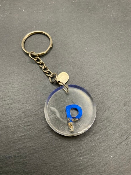 (261) Beach Resin Letter Keyring - P - Clear