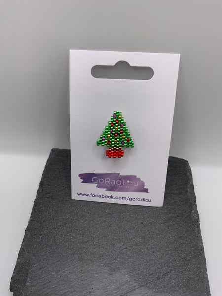 (132) Christmas Tree Brooch