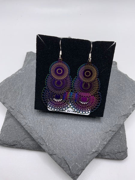 (224) Rainbow 3 Circle Drop Earrings