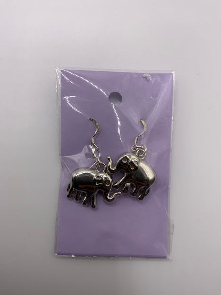 (224) Solid Elephant Earrings