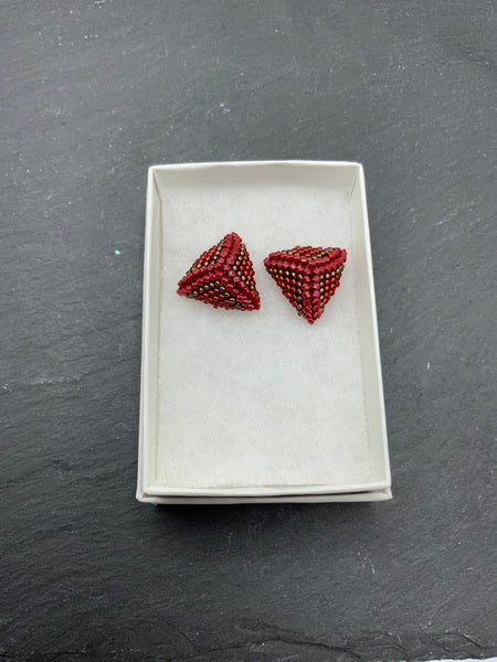 (132) Red Mix Pyramind Beaded Studs