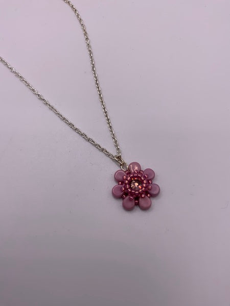 (132) Beaded Pink Flower Necklace