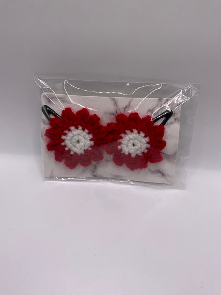 (266) Red and White Flower Hair Clips