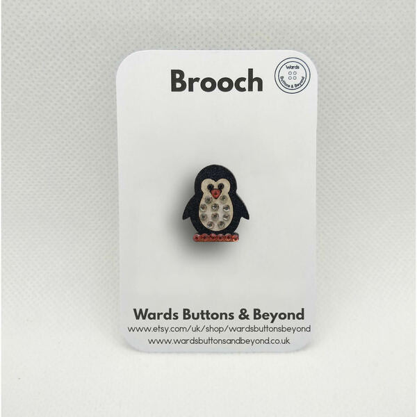 (107) Penguin Brooch